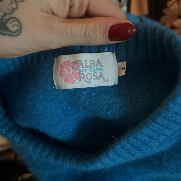 Alba Rosa Sweater - Picture 3 of 6